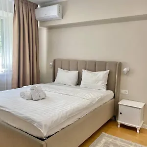 iaparts.hotels-of-almaty.com/
